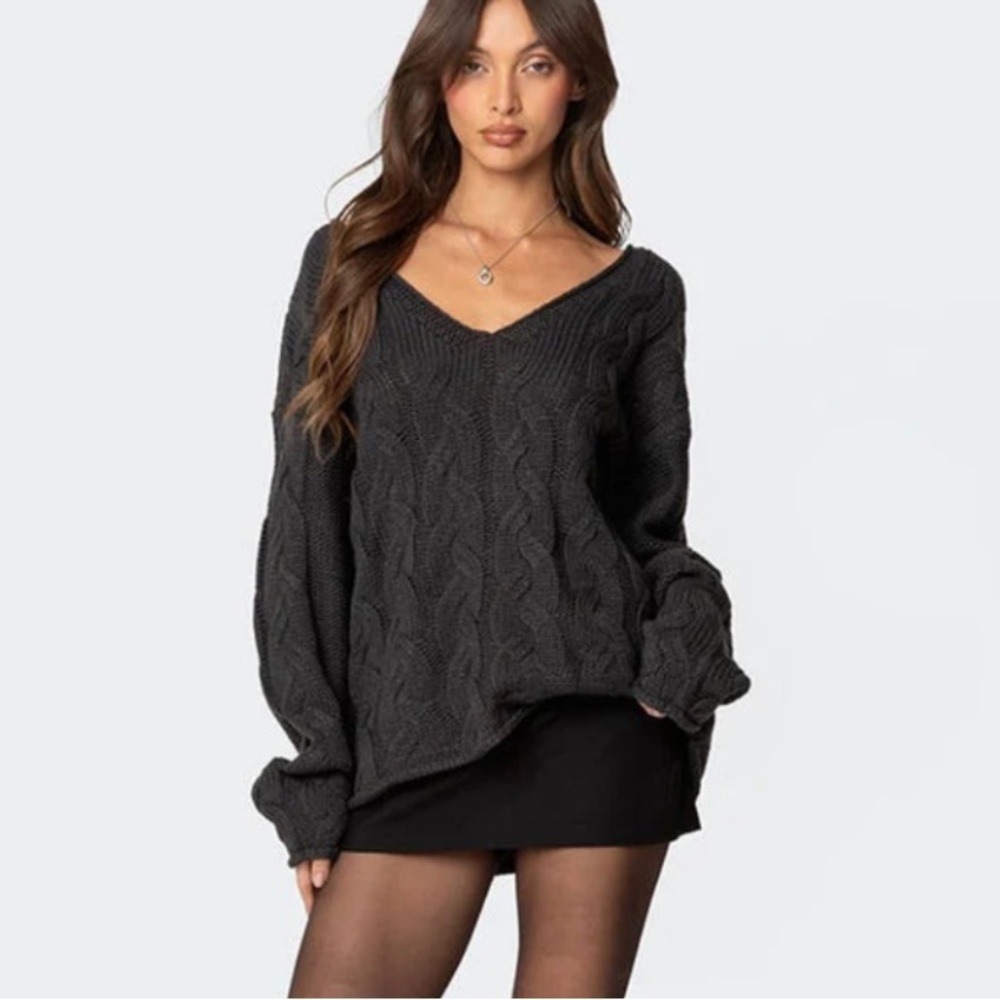 Edikted Inga Oversized Cable Knit Sweater SMALL